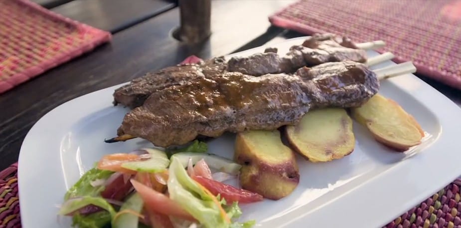 Makanan Tepi Jalan Peru - Anticuchos